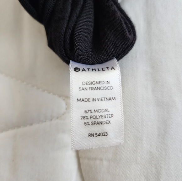 Athleta V Neck Long Sleeve Black Top Size Small - Picture 5 of 7